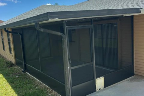 House in Port St. Lucie, Florida 3 bedrooms, 168.25 sq.m. № 2172815 - photo 22