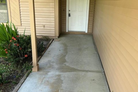 House in Port St. Lucie, Florida 3 bedrooms, 168.25 sq.m. № 2172815 - photo 26
