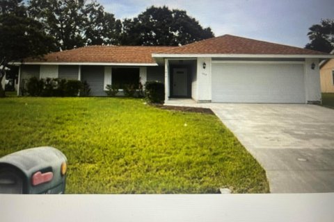 House in Port St. Lucie, Florida 3 bedrooms, 168.25 sq.m. № 2172815