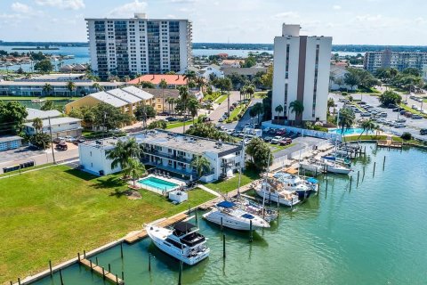 Commercial property in Clearwater, Florida 720.36 sq.m. № 2224395 - photo 16