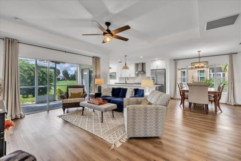 Villa ou maison à vendre à Punta Gorda, Floride: 2 chambres, 121.61 m2 № 2405256 - photo 4
