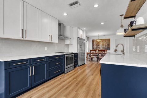 Villa ou maison à vendre à Punta Gorda, Floride: 2 chambres, 121.61 m2 № 2405256 - photo 9