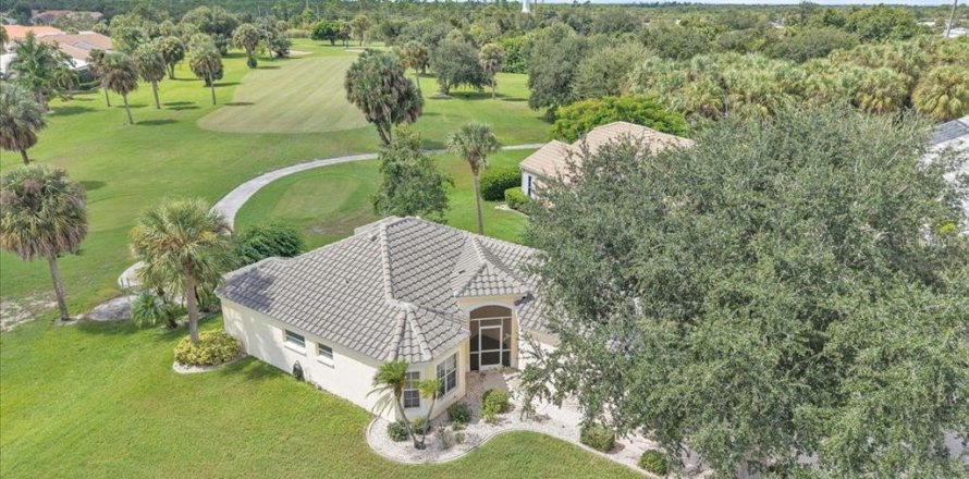 Villa ou maison à Punta Gorda, Floride 2 chambres, 121.61 m2 № 2405256