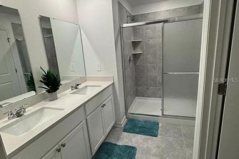 House in Eagle Lake, Florida 6 bedrooms, 186.55 sq.m. № 1795282 - photo 13