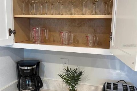 House in Eagle Lake, Florida 6 bedrooms, 186.55 sq.m. № 1795282 - photo 27