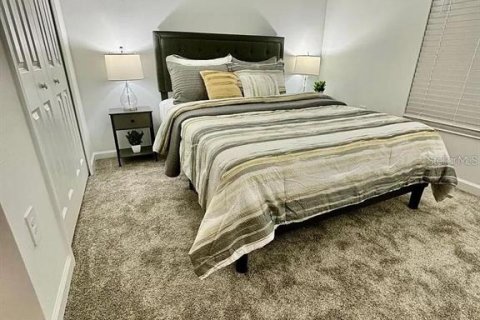 House in Eagle Lake, Florida 6 bedrooms, 186.55 sq.m. № 1795282 - photo 6