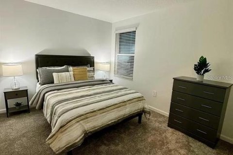 House in Eagle Lake, Florida 6 bedrooms, 186.55 sq.m. № 1795282 - photo 23