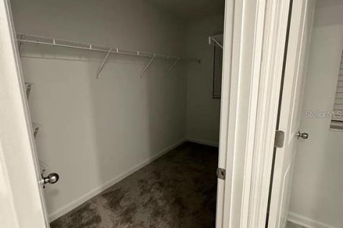 House in Eagle Lake, Florida 6 bedrooms, 186.55 sq.m. № 1795282 - photo 12