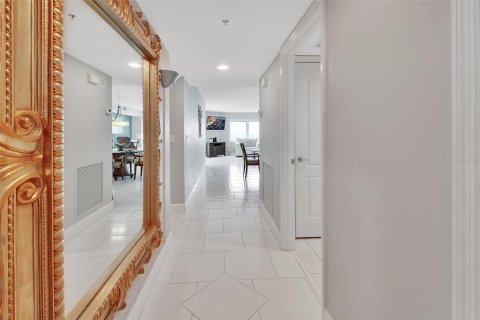 Condo in Daytona Beach Shores, Florida, 2 bedrooms  № 1855707 - photo 12