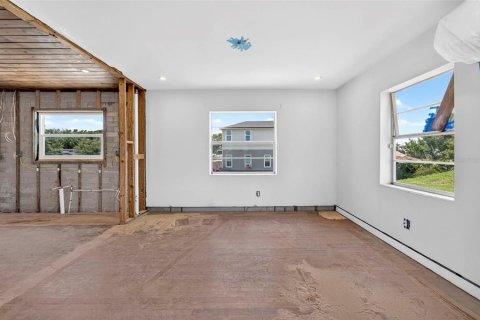 Casa en venta en Daytona Beach, Florida, 5 dormitorios, 248.61 m2 № 2316759 - foto 13