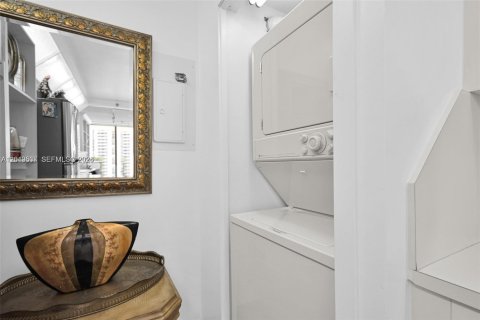Condo in Aventura, Florida, 1 bedroom № 2267906 - photo 16
