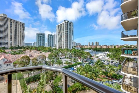 Condo in Aventura, Florida, 1 bedroom № 2267906 - photo 7