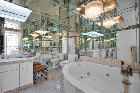 Condo in Aventura, Florida, 1 bedroom № 2267906 - photo 28