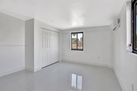 Terreno en venta en Miramar, Florida № 1939515 - foto 29