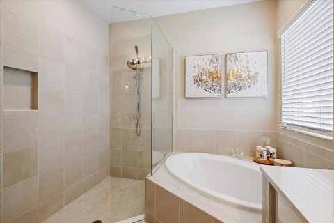 Casa en venta en Sarasota, Florida, 4 dormitorios, 309.74 m2 № 2212968 - foto 22