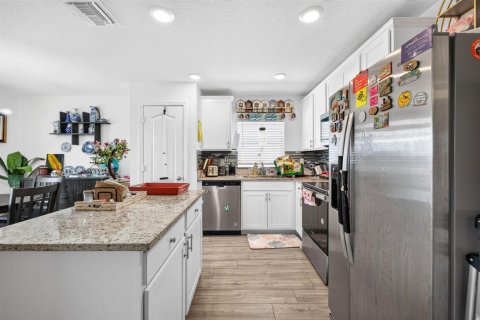 Casa en venta en St. Lucie, Florida, 3 dormitorios, 130.99 m2 № 2168667 - foto 11