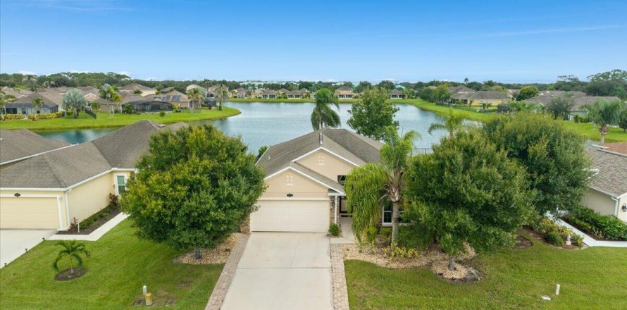 Villa ou maison à Vero Beach, Floride 4 chambres, 172.24 m2 № 2387035
