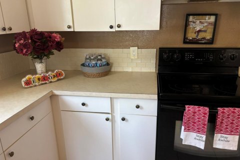 House in Deerfield Beach, Florida 3 bedrooms, 116.13 sq.m. № 2250994 - photo 6
