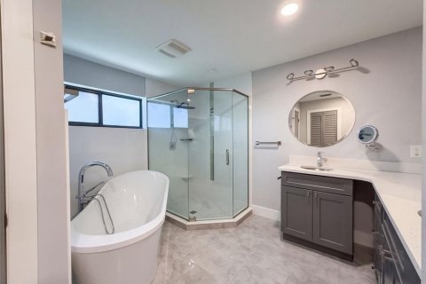 Casa en venta en Altamonte Springs, Florida, 4 dormitorios, 288 m2 № 2384289 - foto 8