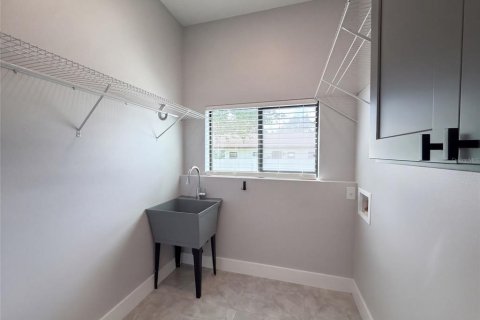 Casa en venta en Altamonte Springs, Florida, 4 dormitorios, 288 m2 № 2384289 - foto 16