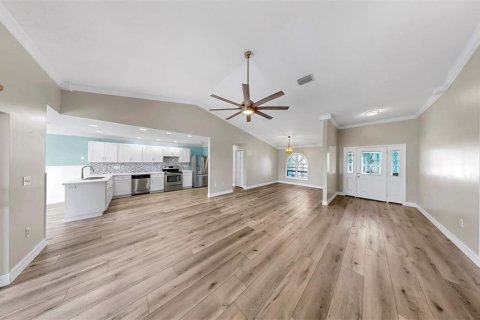 House in Apollo Beach, Florida 4 bedrooms, 201.88 sq.m. № 1849795 - photo 5