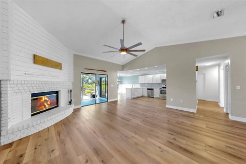 House in Apollo Beach, Florida 4 bedrooms, 201.88 sq.m. № 1849795 - photo 8