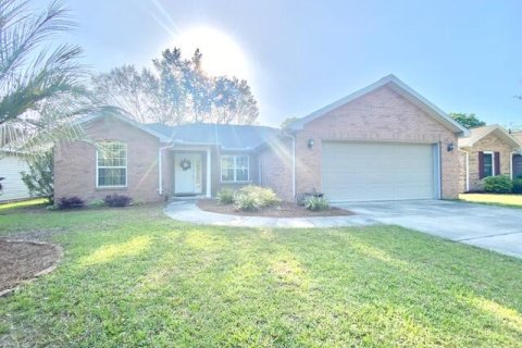 Villa ou maison à louer à Niceville, Floride: 3 chambres, 152.27 m2 № 589910 - photo 1