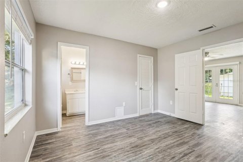 Casa en venta en Winter Haven, Florida, 4 dormitorios, 185.9 m2 № 1918785 - foto 18