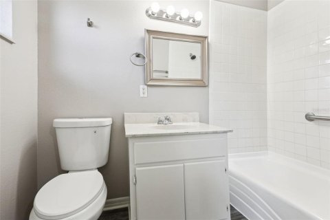 Casa en venta en Winter Haven, Florida, 4 dormitorios, 185.9 m2 № 1918785 - foto 20