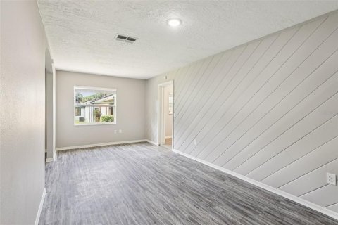 Casa en venta en Winter Haven, Florida, 4 dormitorios, 185.9 m2 № 1918785 - foto 9