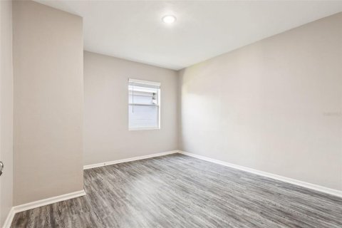 Casa en venta en Winter Haven, Florida, 4 dormitorios, 185.9 m2 № 1918785 - foto 24