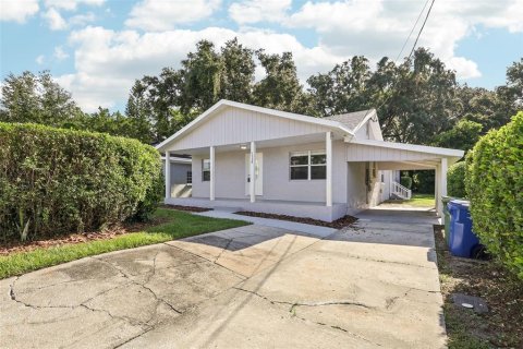 Casa en venta en Winter Haven, Florida, 4 dormitorios, 185.9 m2 № 1918785 - foto 1
