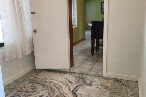 Villa ou maison à vendre à Saint Petersburg, Floride: 3 chambres, 107.4 m2 № 2393940 - photo 11