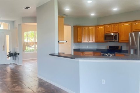 Casa en alquiler en Kissimmee, Florida, 4 dormitorios, 227.8 m2 № 1771487 - foto 13