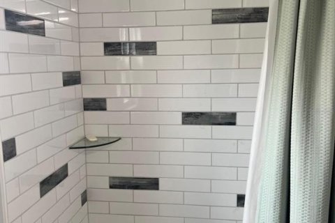 Casa en alquiler en Kissimmee, Florida, 4 dormitorios, 227.8 m2 № 1771487 - foto 26