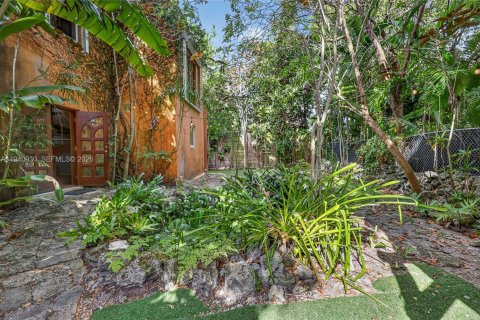 Casa en venta en Miami, Florida, 3 dormitorios, 220.83 m2 № 1999882 - foto 24