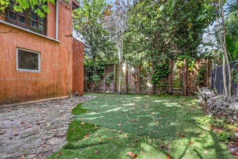 Casa en venta en Miami, Florida, 3 dormitorios, 220.83 m2 № 1999882 - foto 26