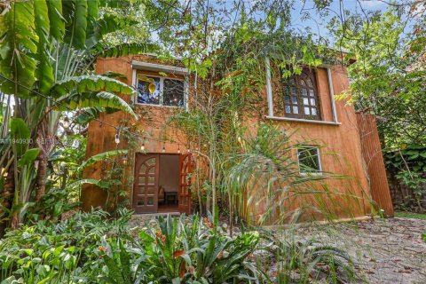 Casa en venta en Miami, Florida, 3 dormitorios, 220.83 m2 № 1999882 - foto 29