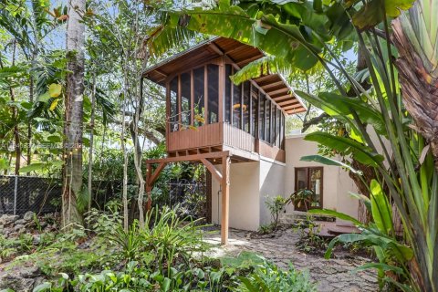 Casa en venta en Miami, Florida, 3 dormitorios, 220.83 m2 № 1999882 - foto 28