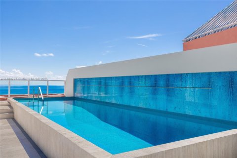 Condominio en venta en Miami Beach, Florida, 4 dormitorios, 527.68 m2 № 1983393 - foto 29