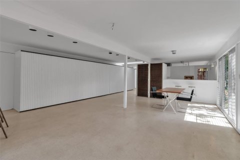 House in Sarasota, Florida 3 bedrooms, 123 sq.m. № 1743729 - photo 22