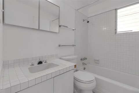 House in Sarasota, Florida 3 bedrooms, 123 sq.m. № 1743729 - photo 25