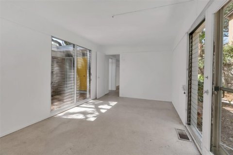 House in Sarasota, Florida 3 bedrooms, 123 sq.m. № 1743729 - photo 24