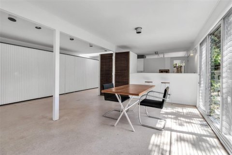 House in Sarasota, Florida 3 bedrooms, 123 sq.m. № 1743729 - photo 17