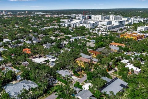 House in Sarasota, Florida 3 bedrooms, 123 sq.m. № 1743729 - photo 4