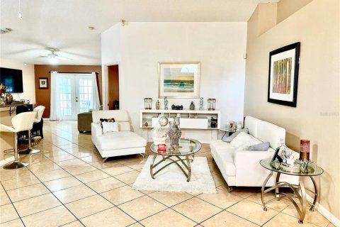 Casa en alquiler en Orlando, Florida, 3 dormitorios, 153.94 m2 № 1847400 - foto 4