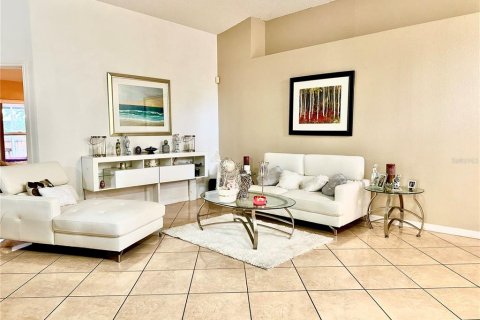 Casa en alquiler en Orlando, Florida, 3 dormitorios, 153.94 m2 № 1847400 - foto 3