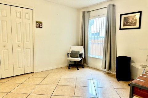 Casa en alquiler en Orlando, Florida, 3 dormitorios, 153.94 m2 № 1847400 - foto 15