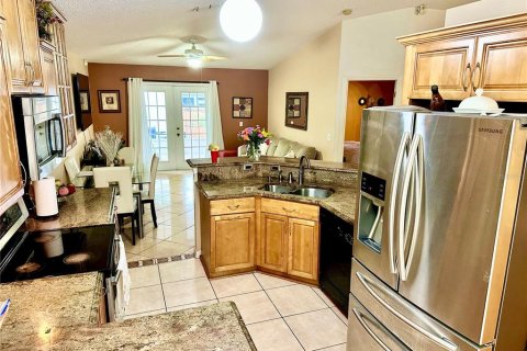 Casa en alquiler en Orlando, Florida, 3 dormitorios, 153.94 m2 № 1847400 - foto 7