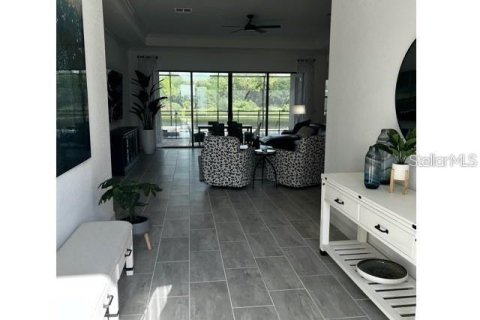 House in Lakewood Ranch, Florida 3 bedrooms, 246.19 sq.m. № 1419426 - photo 3
